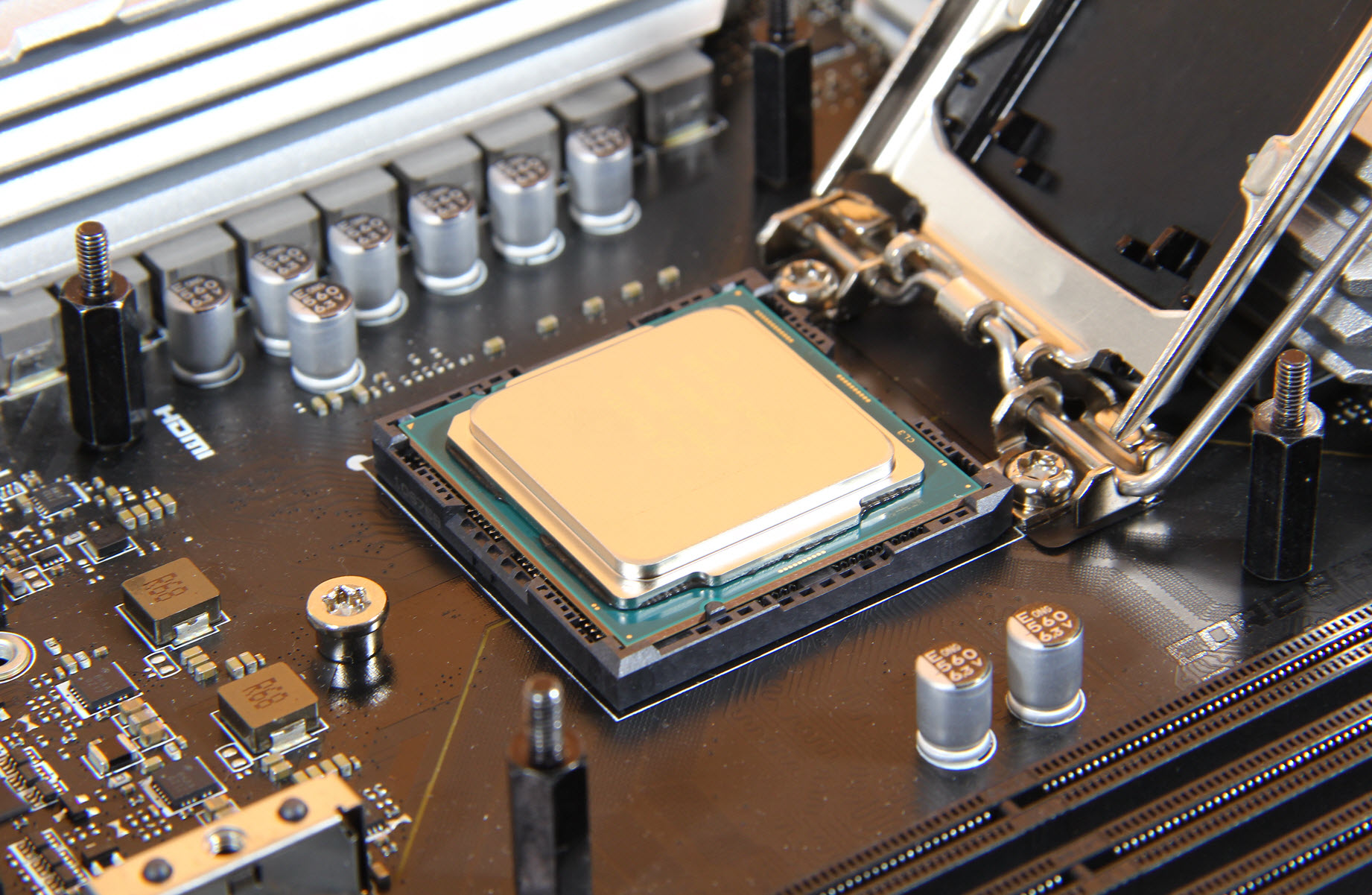 i3打头，万事不愁，想装一台稳定耐用的网课主机还要看intel的