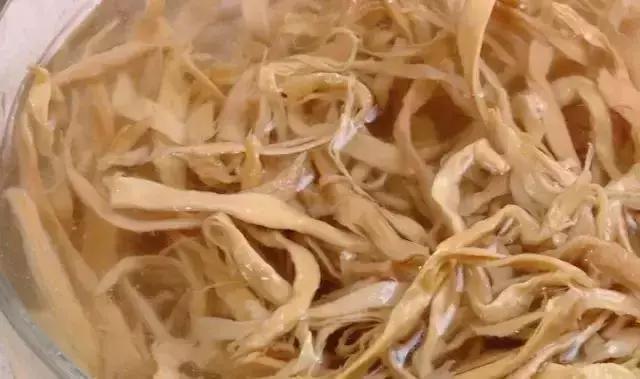 炖老鸭汤加一物清爽不腻又滋补,老鸭汤夏天炖什么最好吃