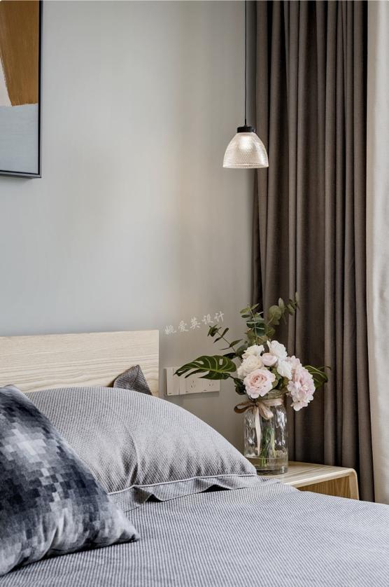 电视墙加长悬空一半,背景墙延长到阳台效果图