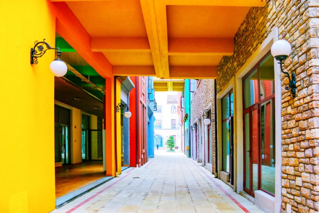 璇棷绔ヨ瘽灏忛晣,璇棷绔ヨ瘽涓栫晫