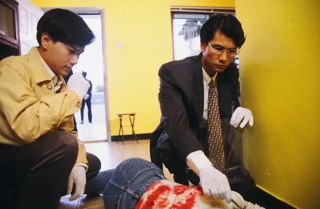 明星月薪10万,明星片酬8000万实际到手