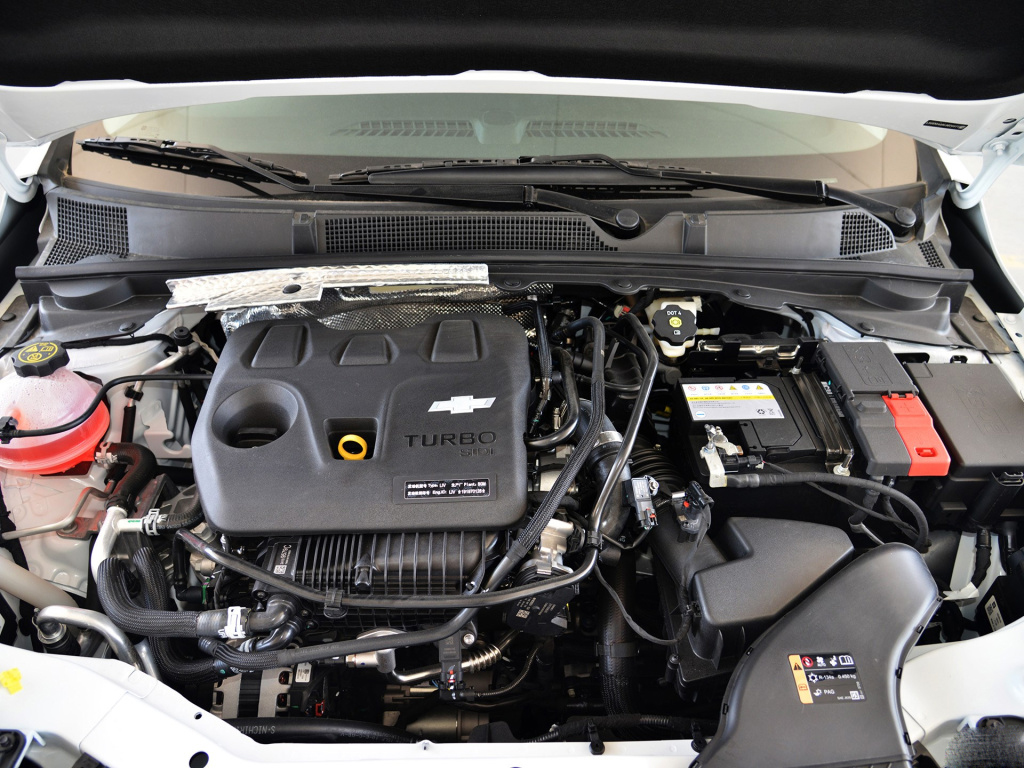 8万元落地新车推荐哪款车型好看,13万省油性价比高落地车最佳选择