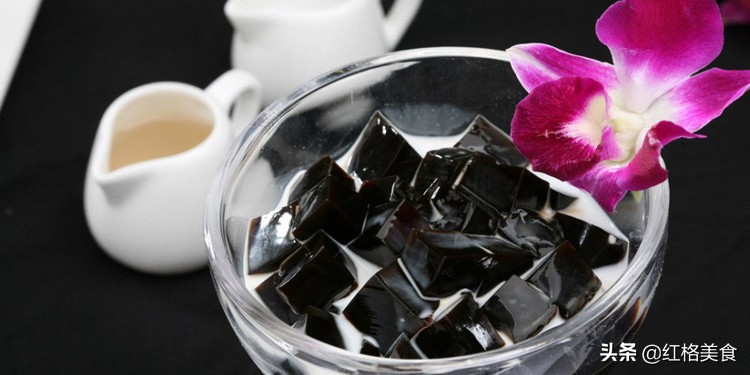 街边小吃龟苓膏搭配全过程,龟苓膏煮法奶茶店