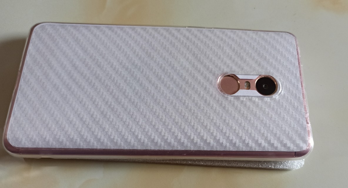 买钢化膜送的碳纤维后膜能不能用,贴膜教程碳纤维软膜