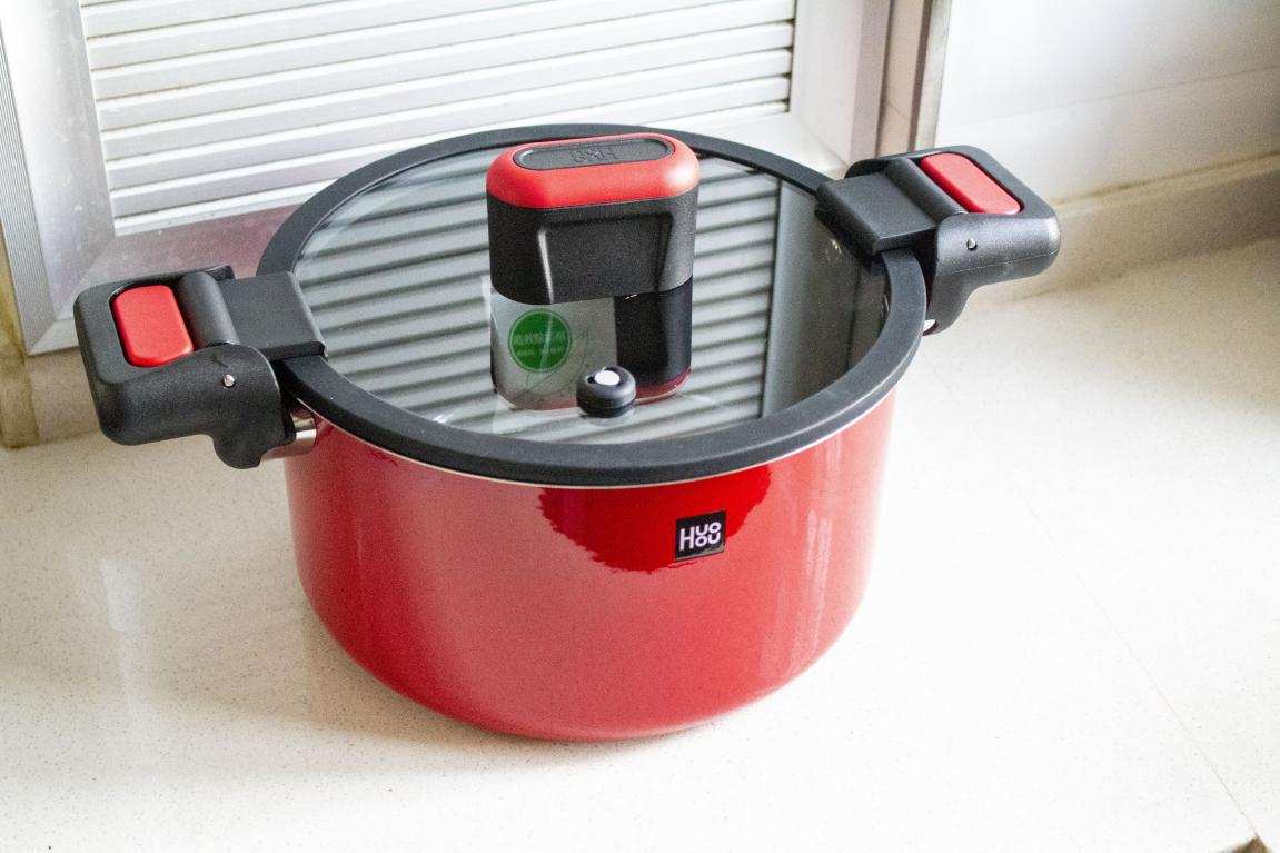 珐琅微压不粘锅,珐琅微压焖煮锅怎么使用