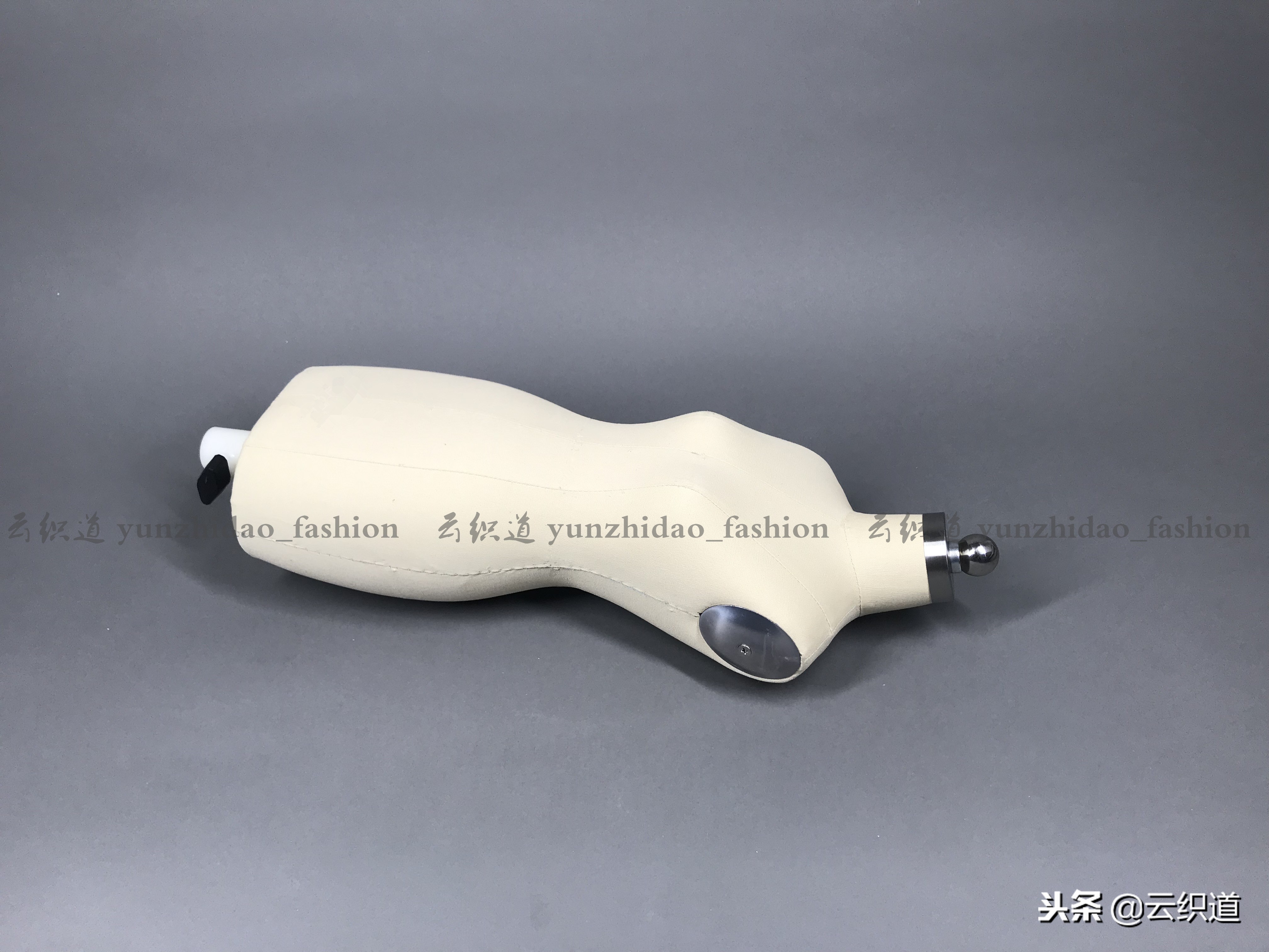 衣服裁剪制作女,服装立体裁剪稿子怎么做