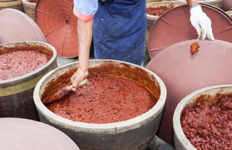 选郫县豆瓣，认准2个牌子，其它牌子再贵，也都不正宗，别买错了