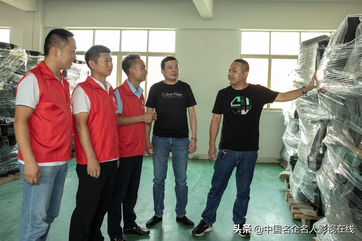 匠人铸金音   创业科普团队走进JBI品牌音响