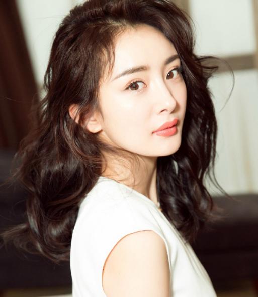 大脸刘海发型推荐自己剪,学生党如何剪修饰脸型的刘海