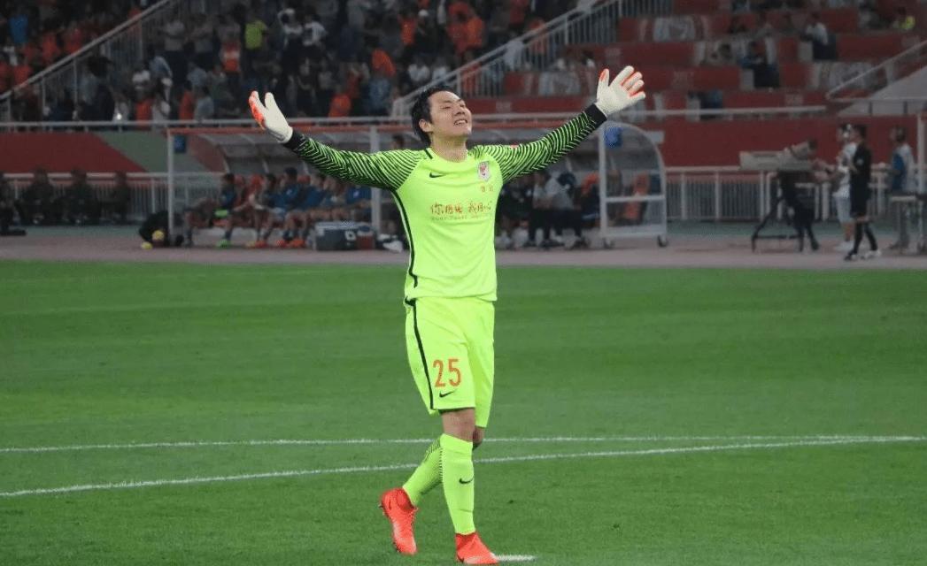 广州恒大门将曾诚巅峰,门将颜骏凌曾诚王大雷