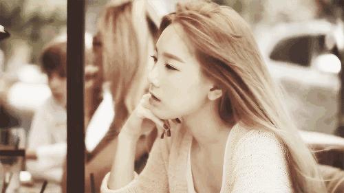 出门头发变卷了怎么办,出门之后头发炸了怎么办