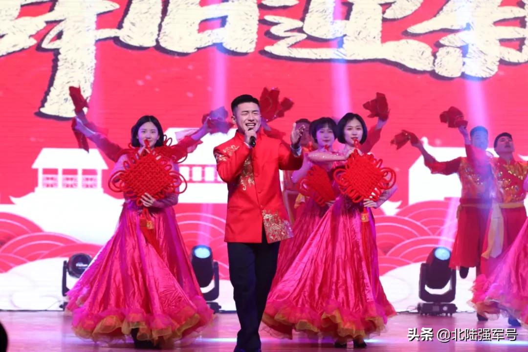 军营春晚嗨翻全场,军营春晚众星闪耀你喜欢哪一款