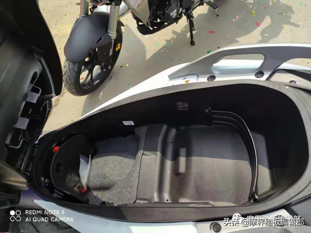 本田nss350摩托车试驾,本田nss350试驾测评