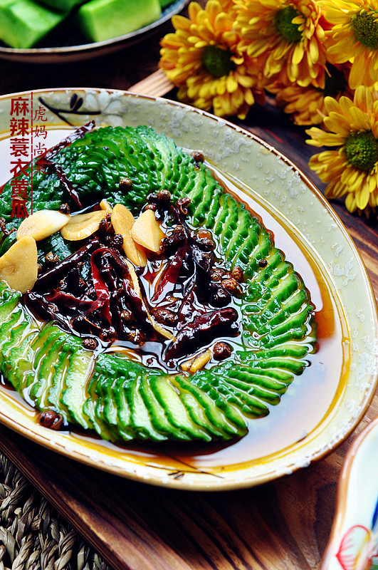 简单蓑衣黄瓜制作教程,不用刀的凉拌黄瓜