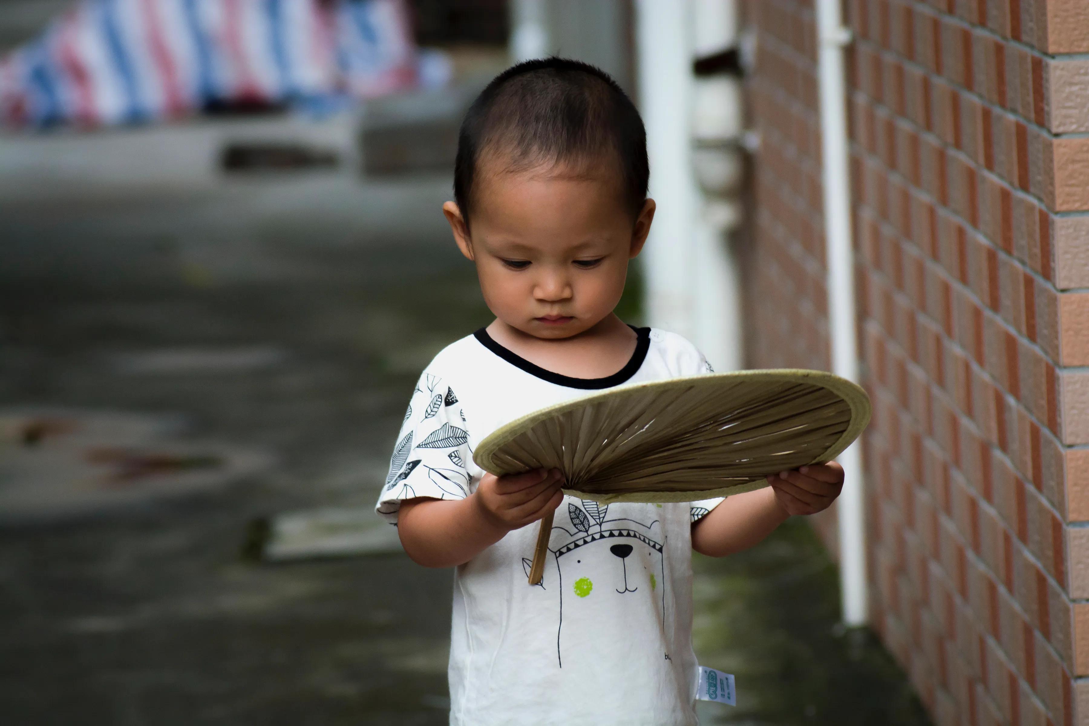 莱卡跟尼康怎么选,徕卡90mmf2.8