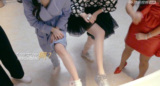 韩国皮肤美白神器,脸部晒黑美白神器