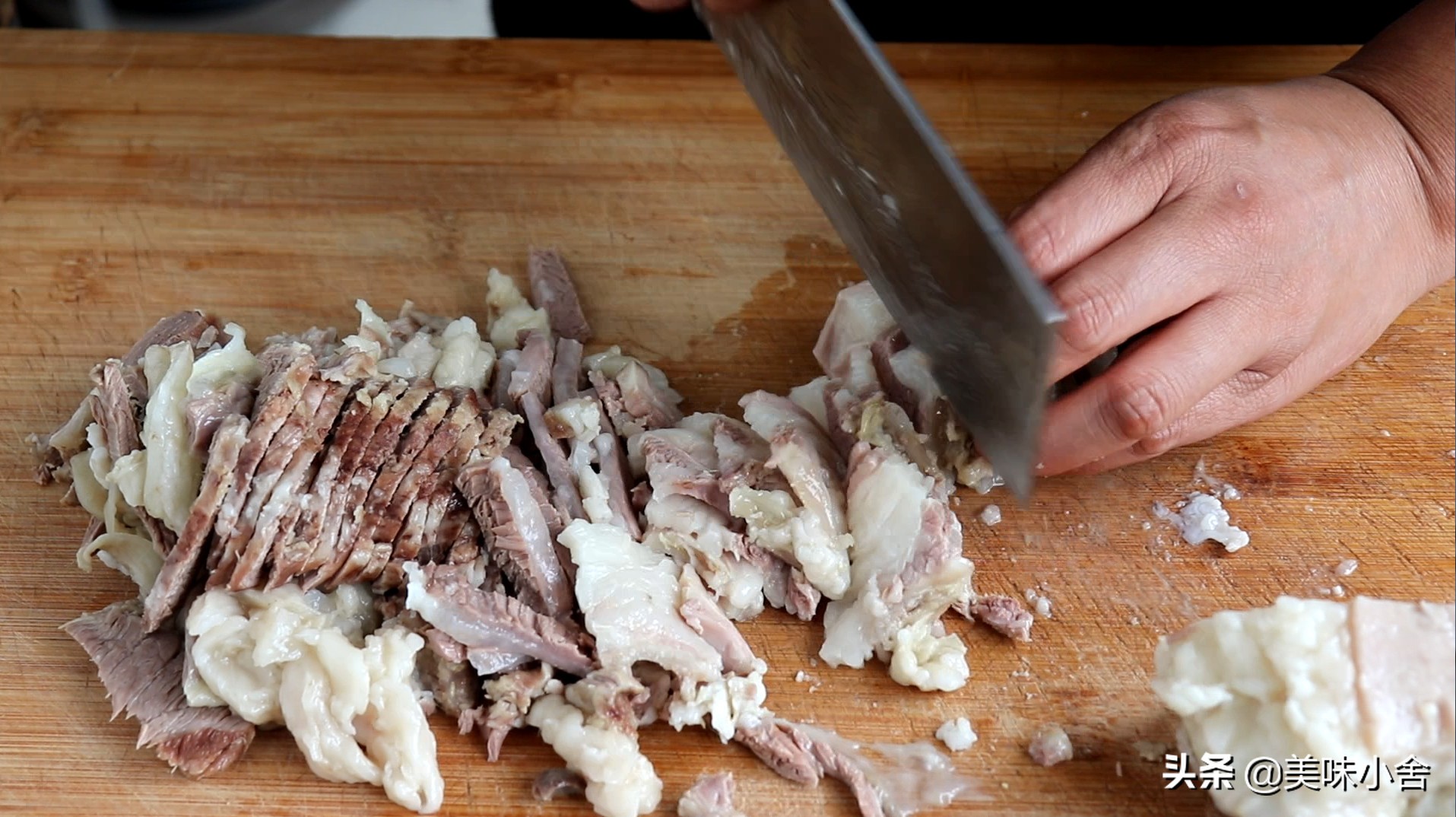 炖羊肉汤怎么炖没有臭味,炖羊肉汤记住不要直接炖小诀窍