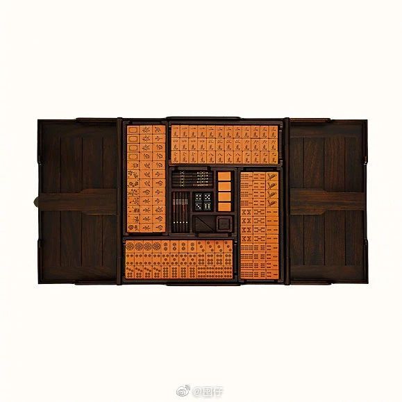 “姐妹在吗？约你打个麻将，爱马仕28万块一局的那种！”