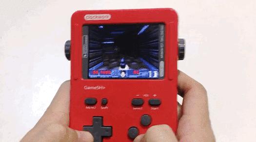 带你一秒穿越时空的游戏,可以用手柄的穿越机模拟器