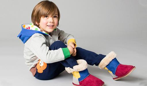 孩子不爱穿鞋子的原因,小孩不爱穿鞋子是怎么回事