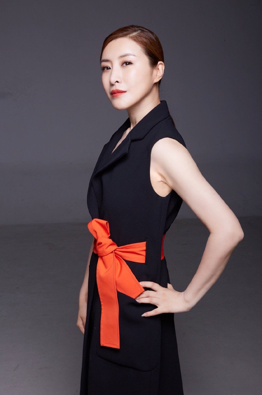 王雅捷演的富家女人,王雅捷饰演富豪妈妈