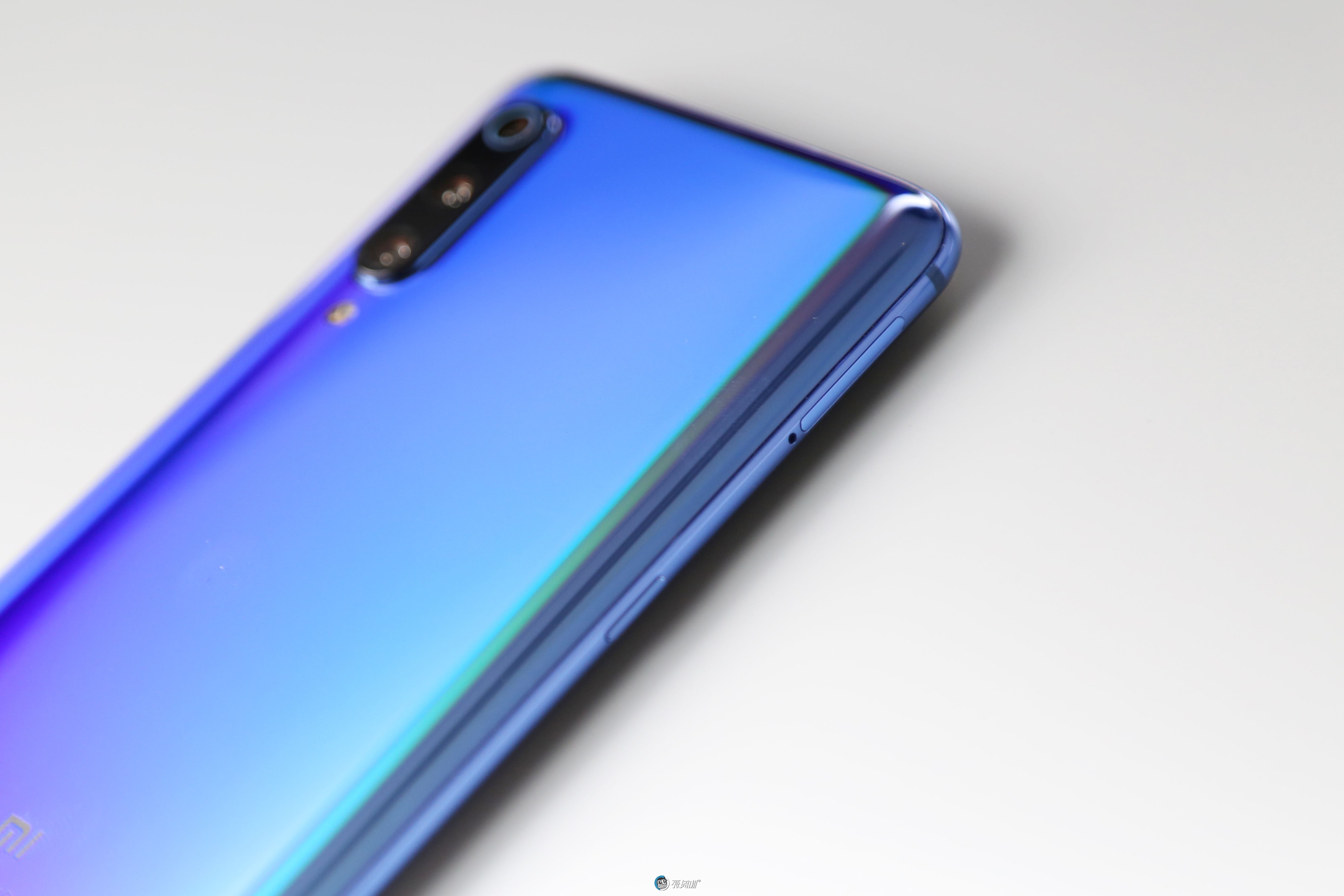 小米2999元的手机,3000元小米旗舰