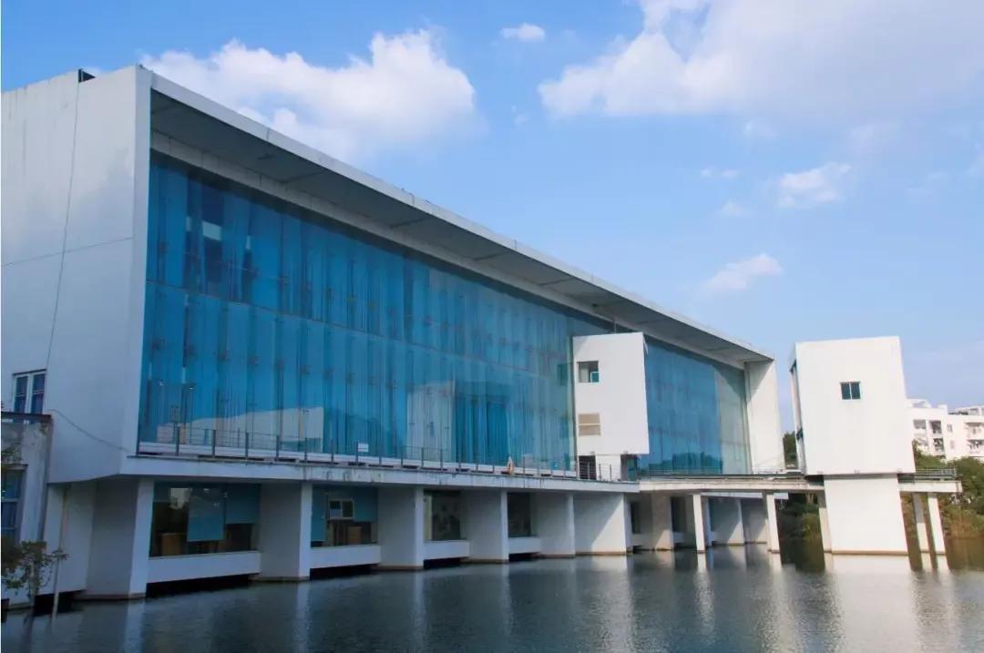 鑻忓窞澶у鏂囨瀛﹂櫌浠嬬粛,鑻忓窞澶у鏂囨瀛﹂櫌鍥剧墖