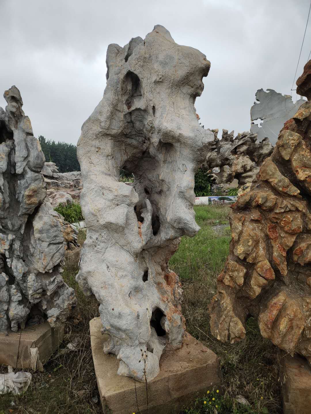 灵璧石收藏价值解析,越丑越值钱的十种文玩