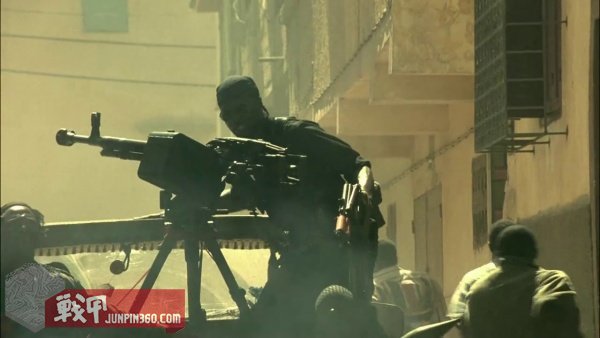 美国黑鹰战机坠落视频,黑鹰坠落最震撼视频