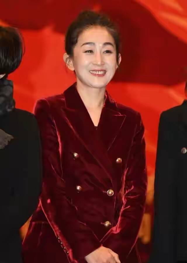 陈瑾穿白旗袍走红毯,陈瑾穿旗袍