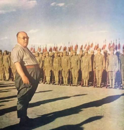 西北战役消灭马家军,咸阳之战马家军骑兵