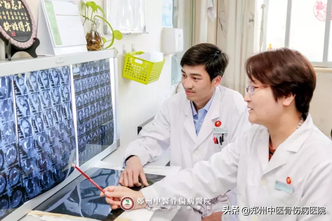 类风湿关节炎，这3点病因和3个保养方法，你会用的到