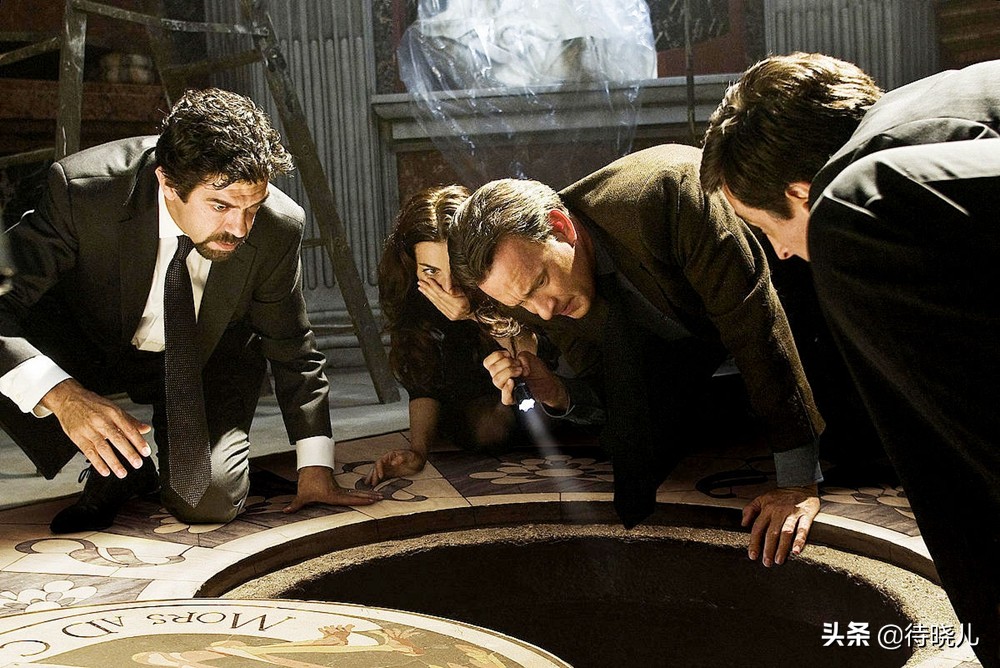 读七本书，观三部电影，揭秘小说与影视中的丹布朗结构