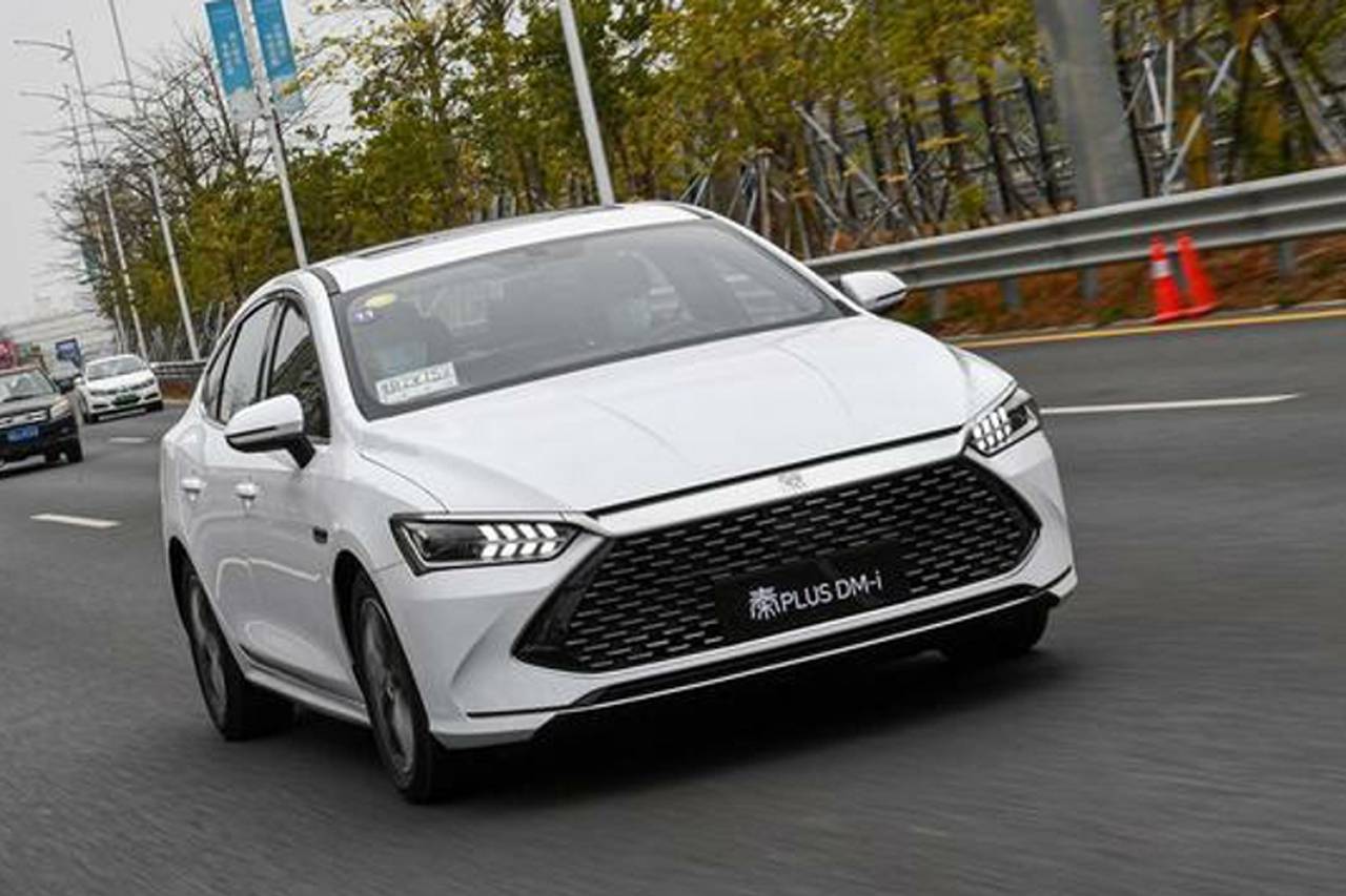 哈弗h6第三代和吉利博越对比,神车哈弗h6全球销量破400万