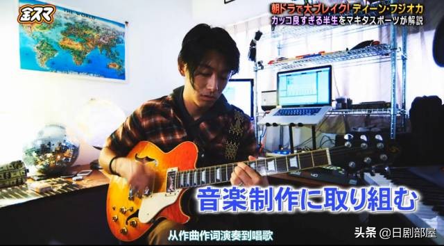 钘ゅ唸闈涜妭鐩鎼,钘ゅ唸闈涚患鑹烘彁鍒扮殑濂崇敓鏄皝