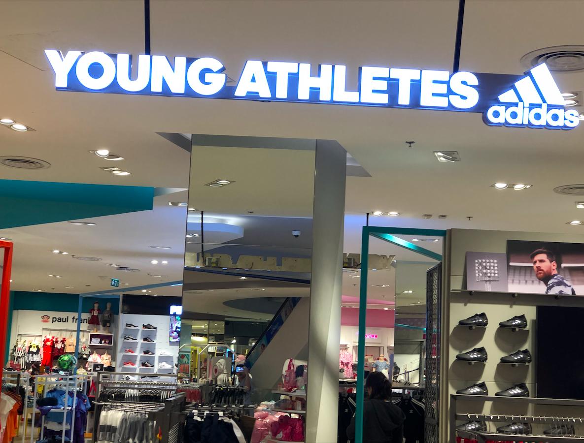 泰国centralworld商场购物,泰国曼谷大皇宫附近商场