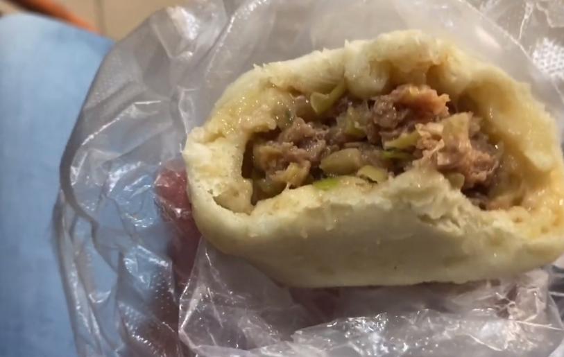 河北保定火了20年的包子店，从3毛涨到了1元，老板还说不赚钱