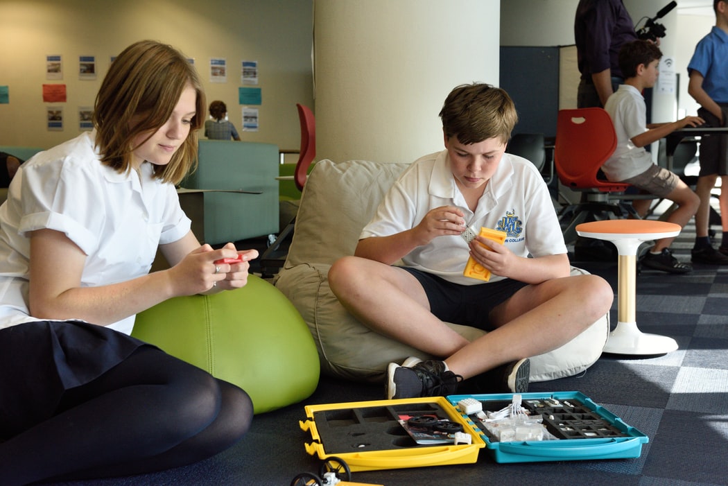 如果你是个老实人该怎么办,太老实不说话的人适合做什么工作