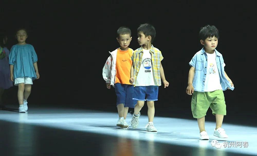 国际时尚周巴黎,时装周秀场