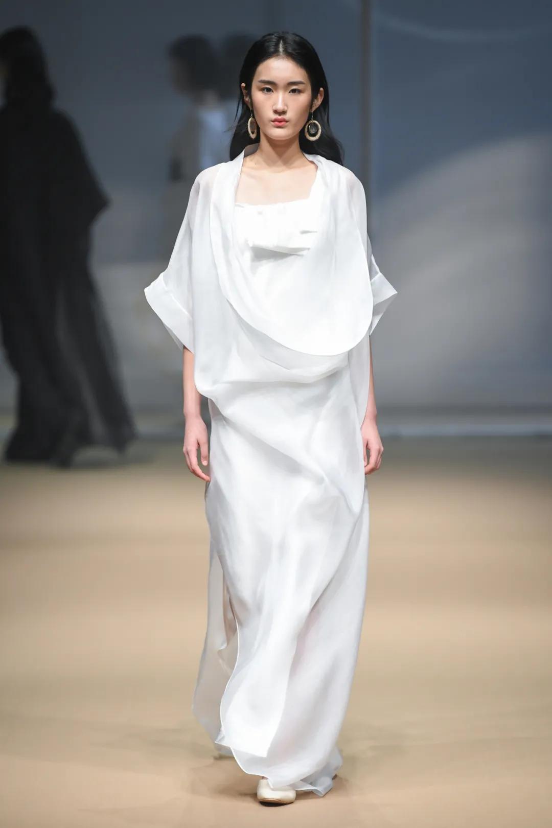 中国十佳时装设计师,王笑石时装