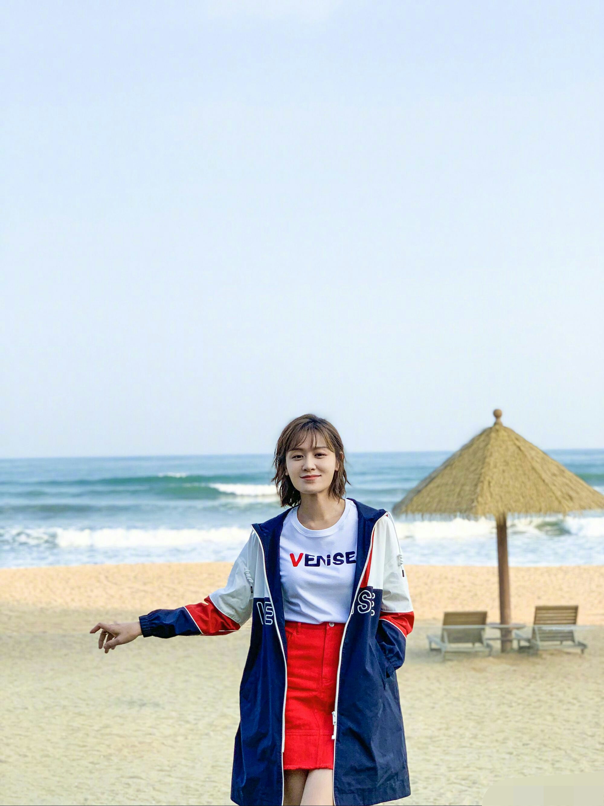 叶一茜干练西装,叶一茜穿风衣搭配