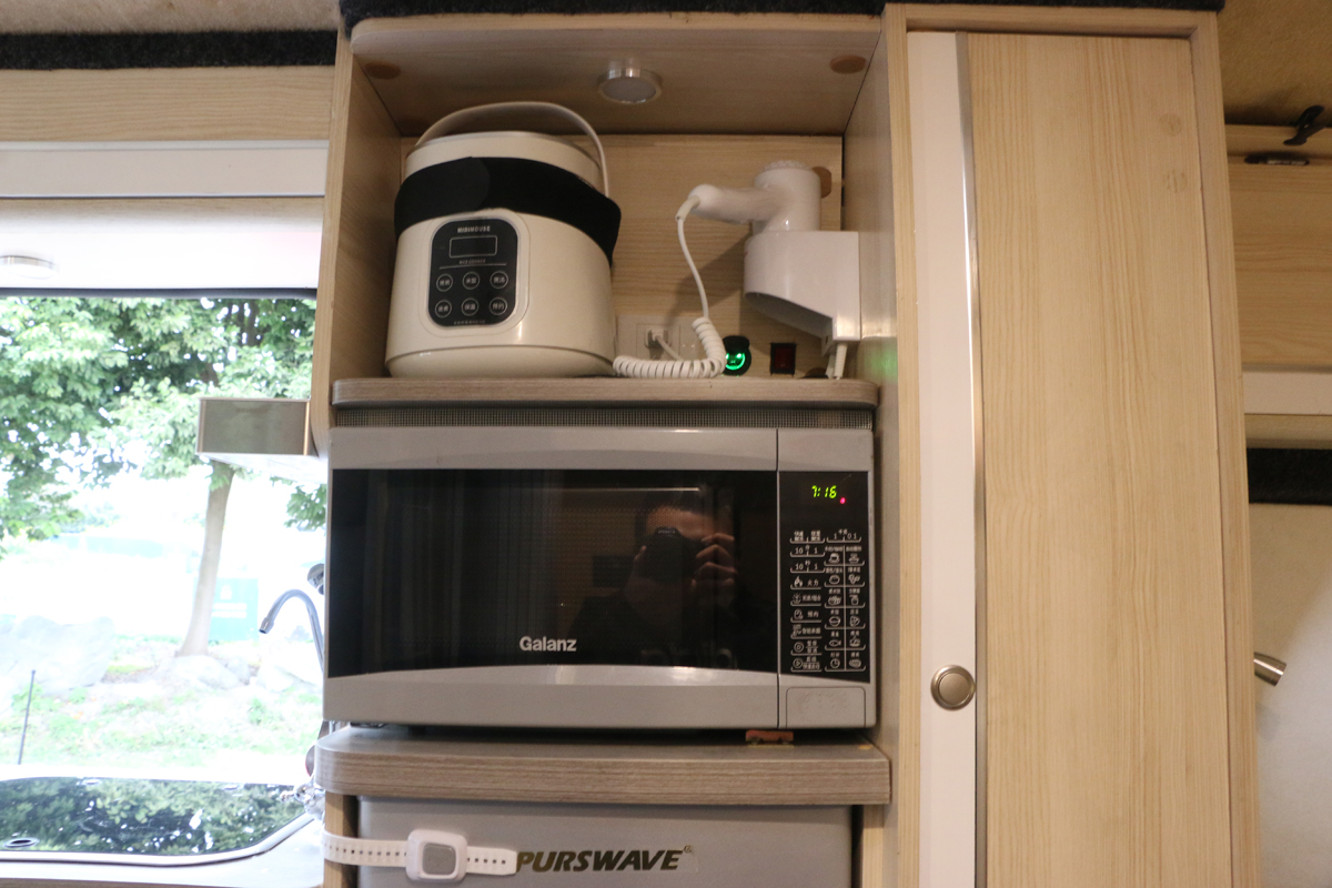 福田G9对卡座升顶房车,福田g9房车五菱房车对比