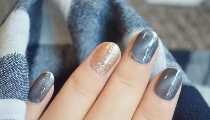 vigrose教程,涂纯色甲油胶容易缩胶为什么