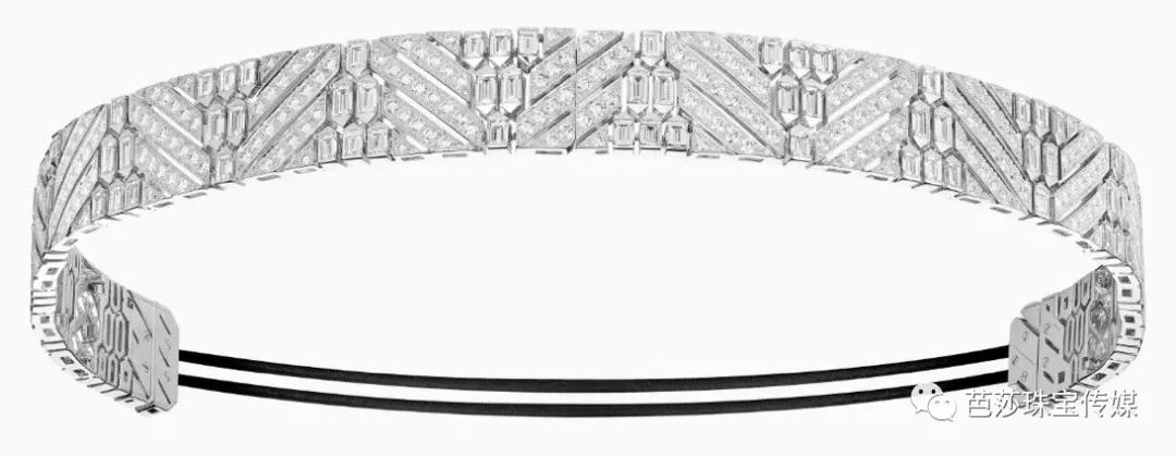 大牌高珠扎堆“上新”,外行看热闹、内行看什么?