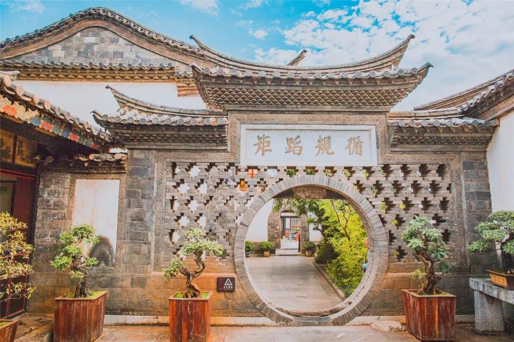 云南最美的旅游景点排名,大美云南11个县域旅游地