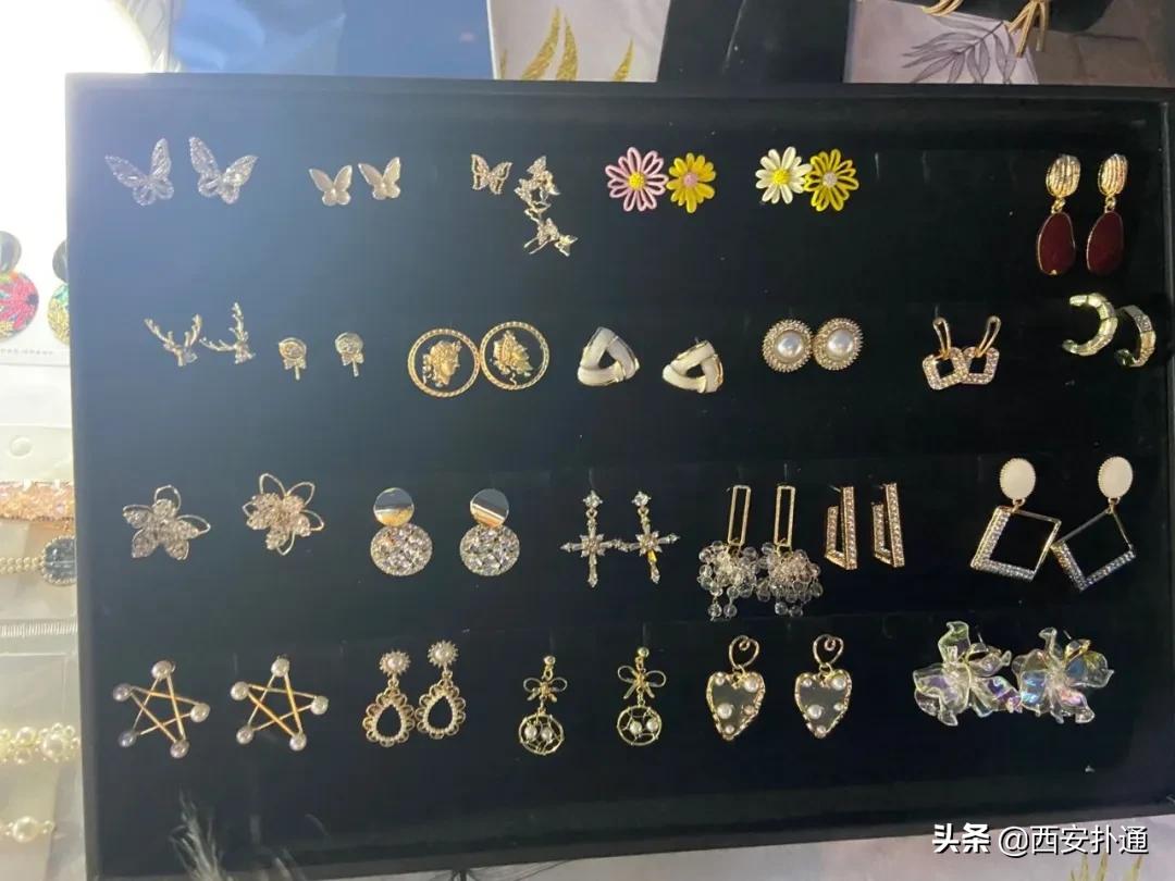 摆摊人的真实经历到底赚不赚钱,90后摆摊的经历和感受