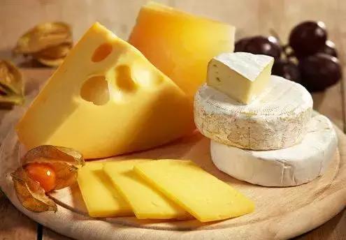 黄油奶酪干酪有什么区别,黄油奶酪芝士酥油的区别