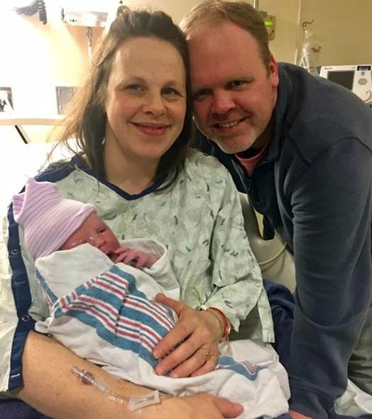 一夫一妻生三个孩子,一夫妻生十胞胎