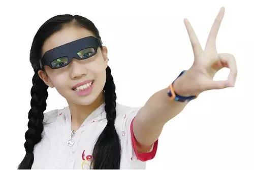 博士妈妈带6岁儿子,博士妈妈带5个月的女儿