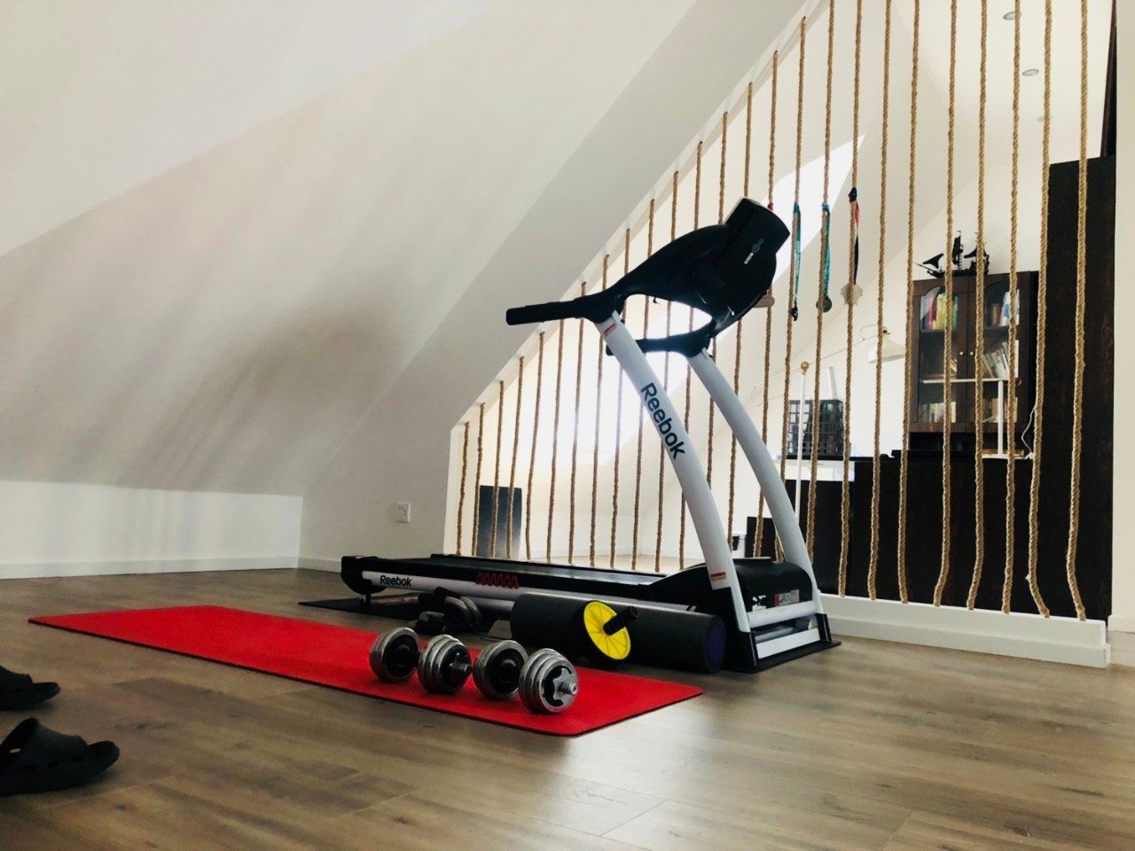 2000元以内买什么电视好用又实惠,2000元左右最值得购买的电视